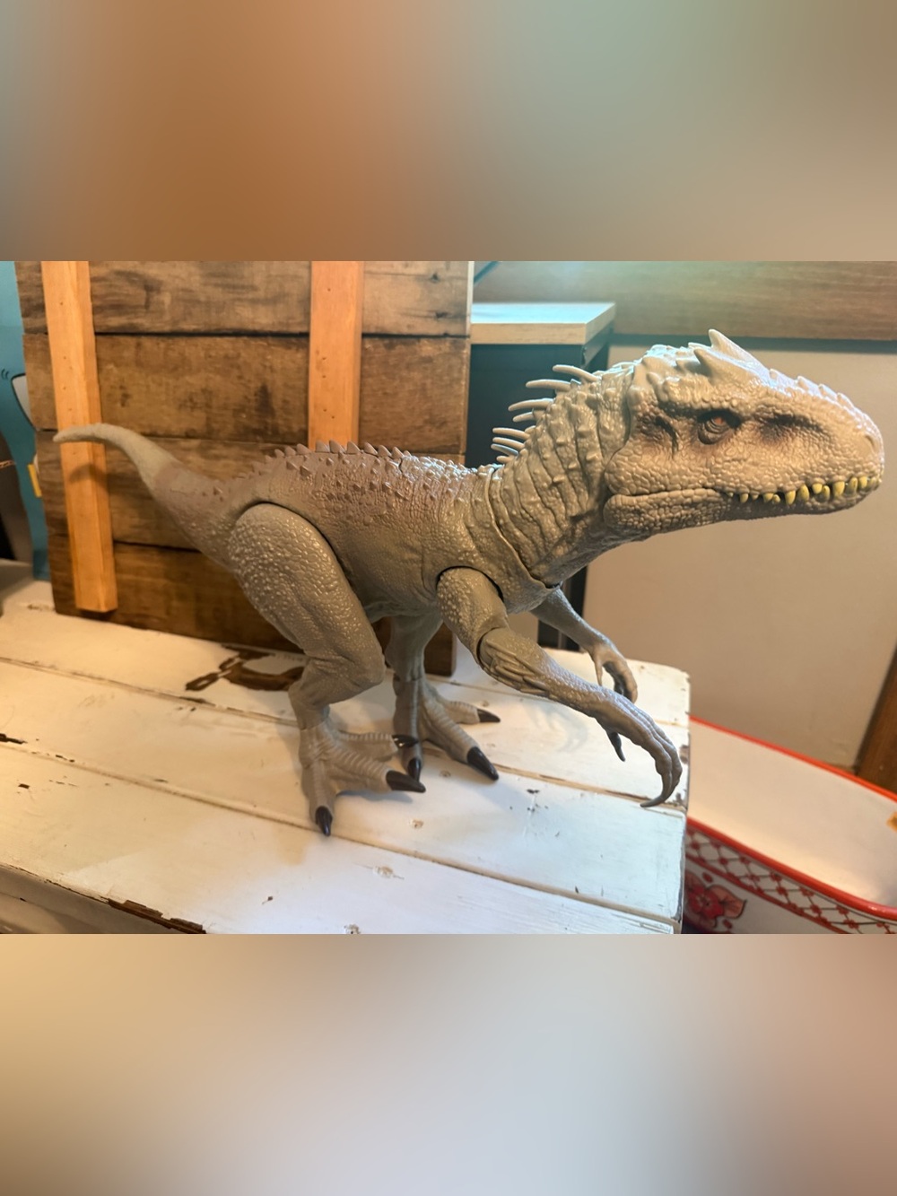 Jurassic World Destroy 'n Devour Indominus Rex Dinosaur Figure Toy LED 23”